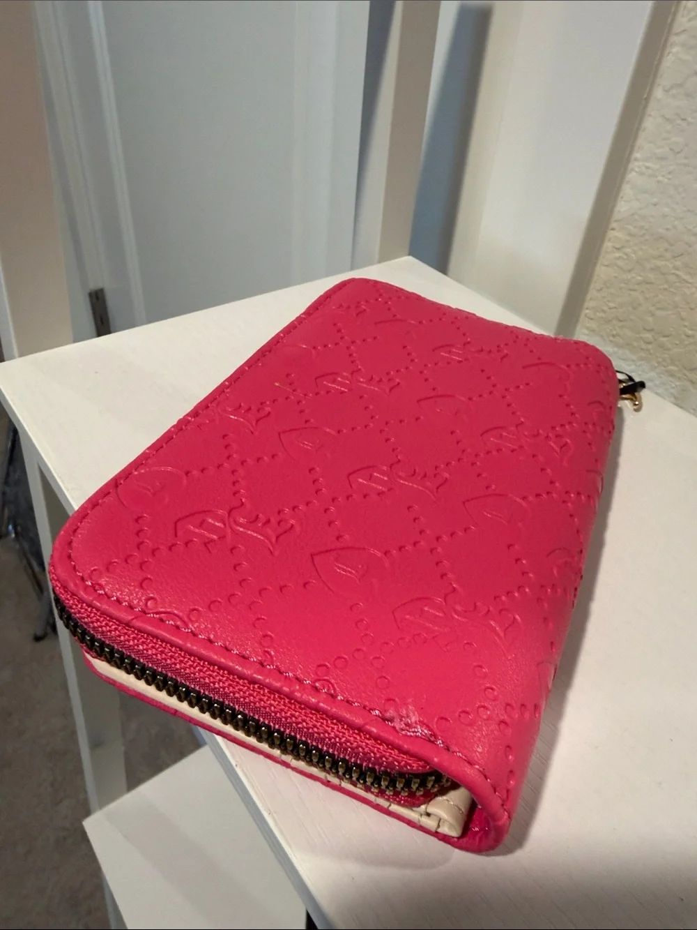 Juicy Couture Bright Pink Embossed Zip Card Wallet with Gold Heart